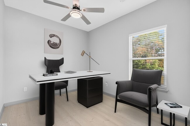 Building Photo - 404 Fairfield St