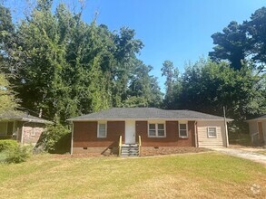 Building Photo - 3 Bed, 1 bath in Decatur!