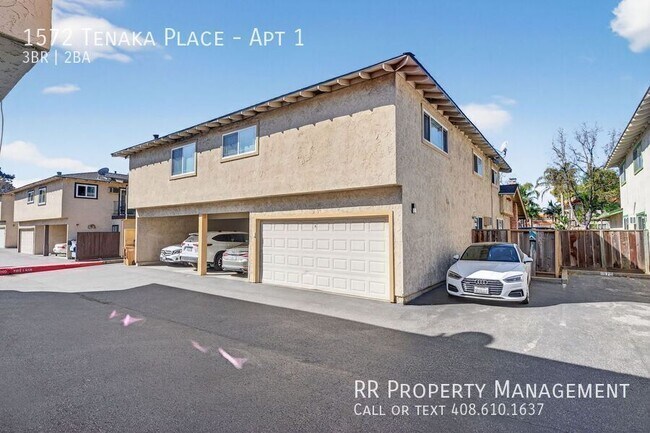 Building Photo - 1572 Tenaka Pl