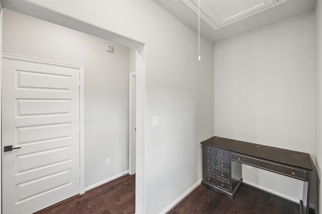 Building Photo - 11909 Primrose Creek Trail