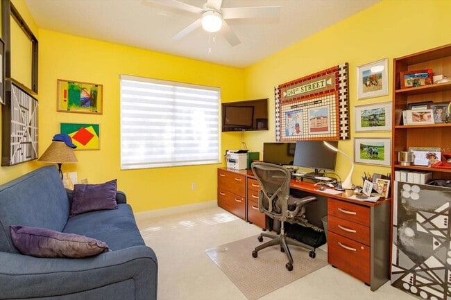 Building Photo - 8556 Vía Bella Notte