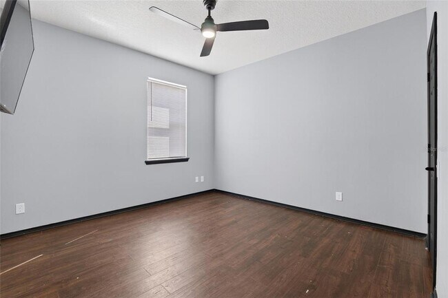 Building Photo - 653 Petal Mist Ln