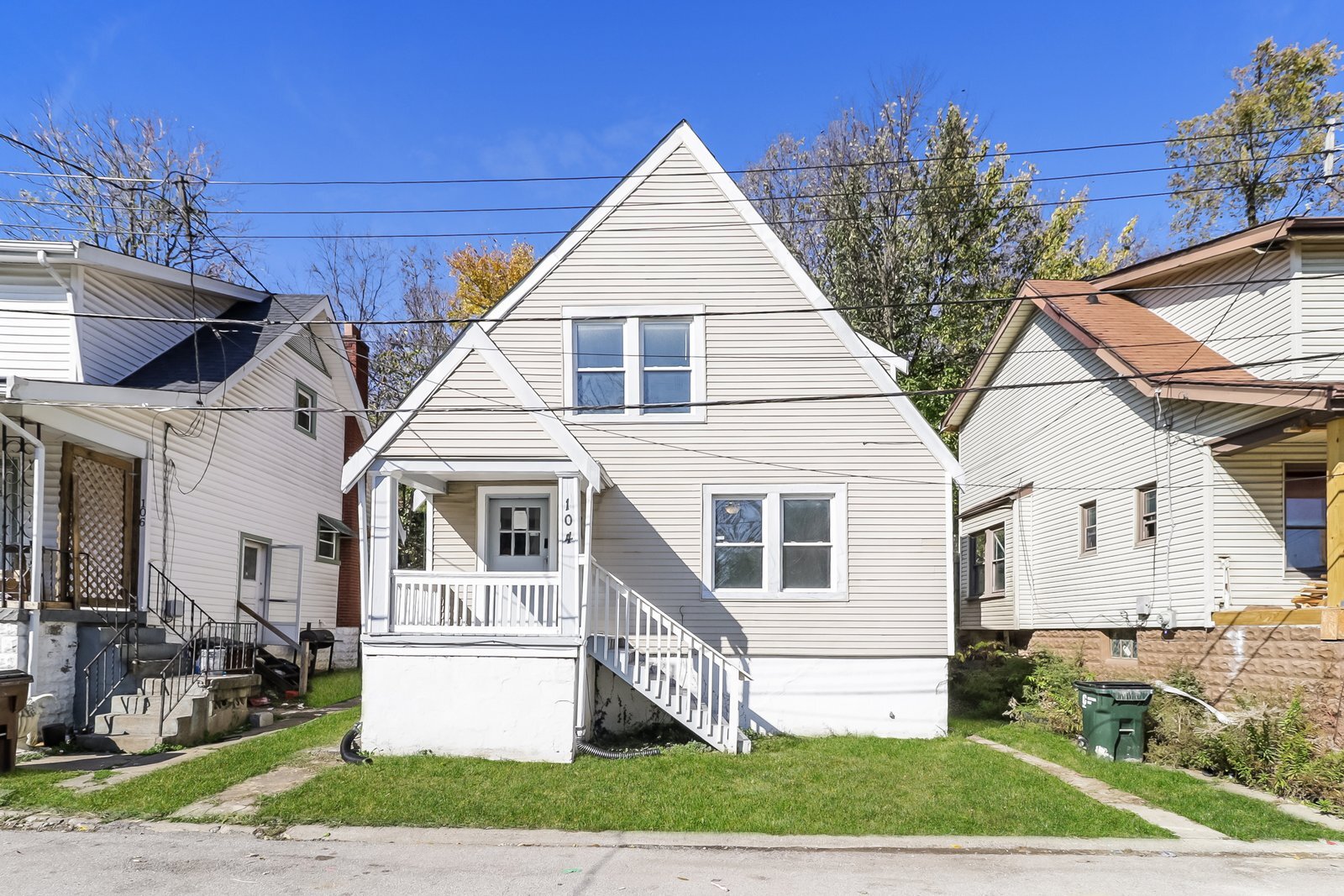 Building Photo - 104 Blackburn Ave