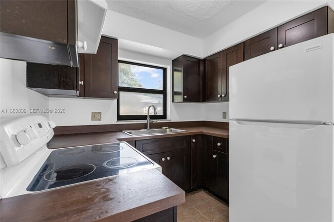 Building Photo - 1451 NW 19th St