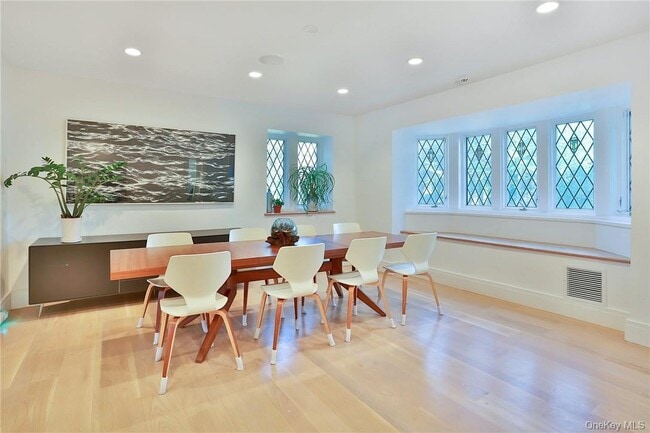 Building Photo - 59 Lockwood Rd