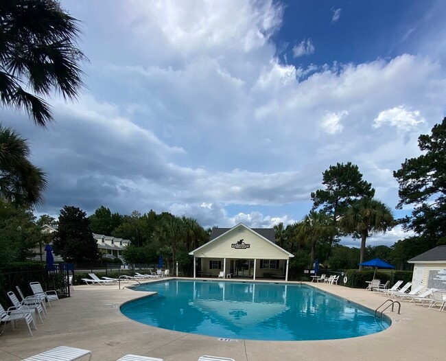 Pool - 105 Marshview Dr