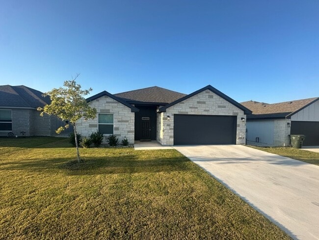 Building Photo - 1503 Fiddle Wood Way