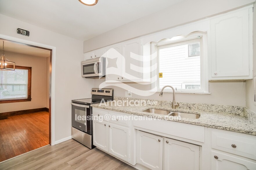 Building Photo - 2418 Georgetown Ave