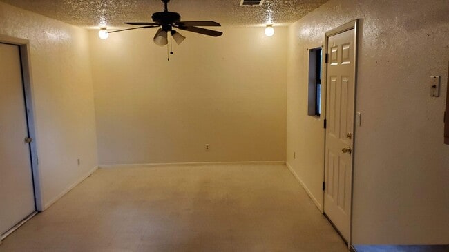 Building Photo - 1309 Kilmer St