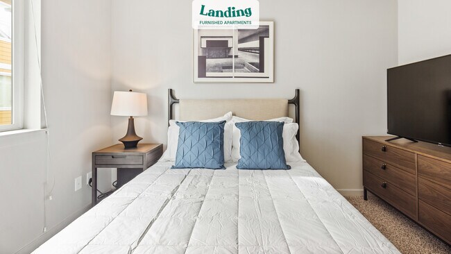 Building Photo - 11800 NE 124th Ave