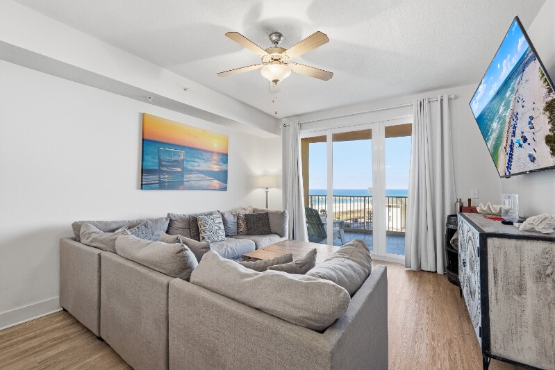 Building Photo - 15928 Front Beach Rd