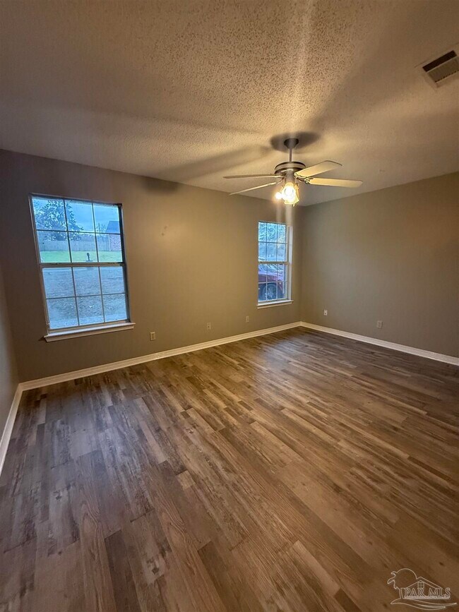 Building Photo - 4571 Baybrook Dr