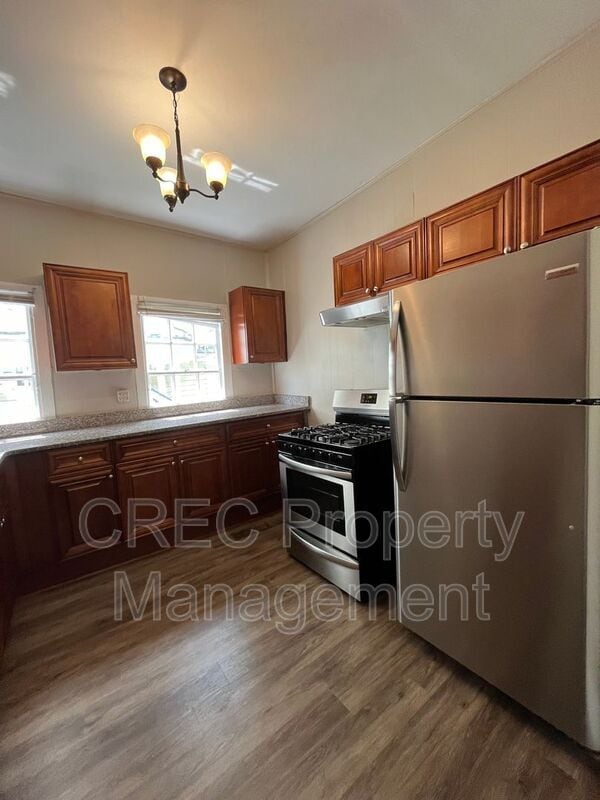 Building Photo - 3 Franklin St