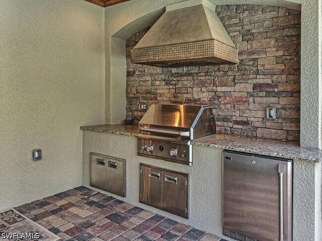 Building Photo - 9491 Piacere Way