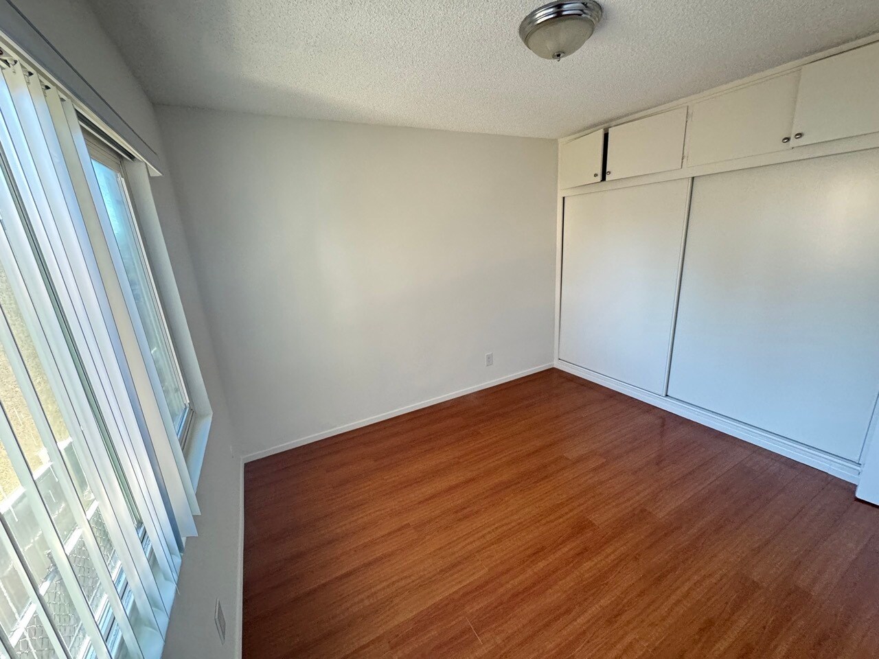 Building Photo - 447 W Elk Ave