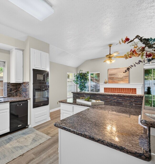 Building Photo - 4415 Echo Falls Dr