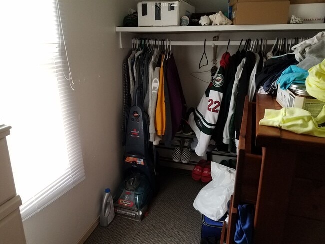 Building Photo - nre1215