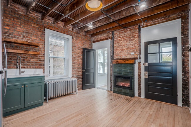 Building Photo - 7236 S Fairfield Ave