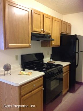 Building Photo - 190 Ledge St