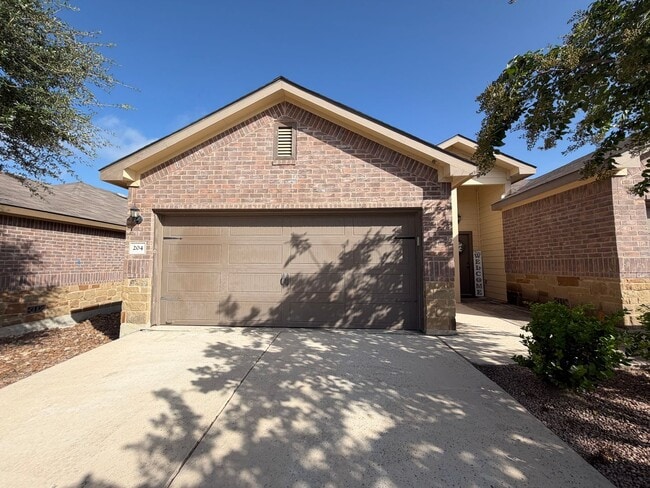 Building Photo - 204 Kaspar Way