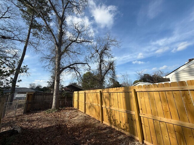 Building Photo - 2BR/1.5 BATH Townhome in Augusta/Martinez - water & trash included