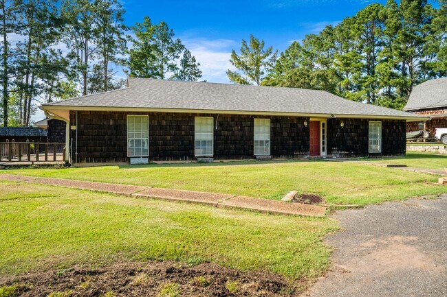Building Photo - 139 Nantachie Dam