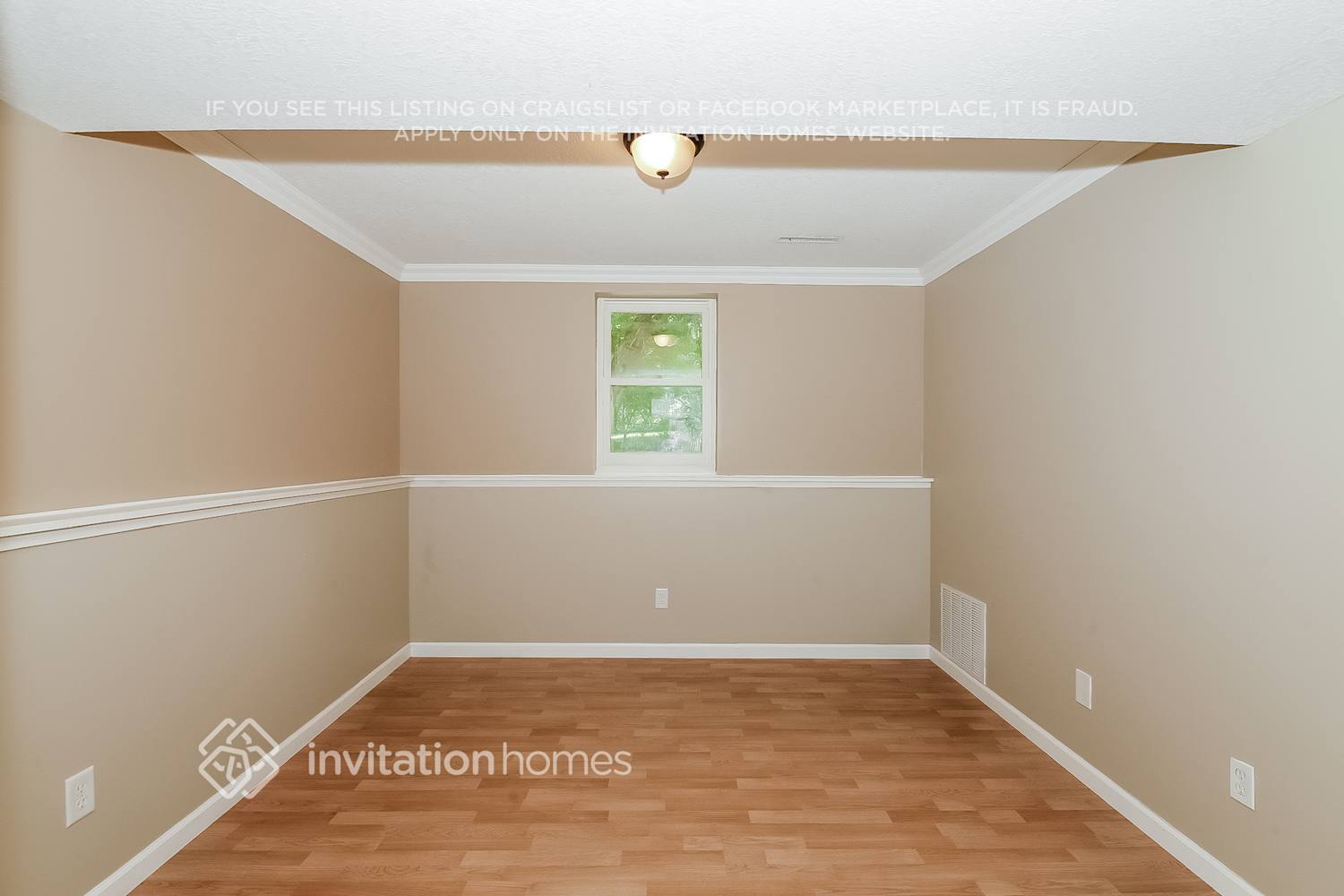 Building Photo - 1716 Lamplight Dr