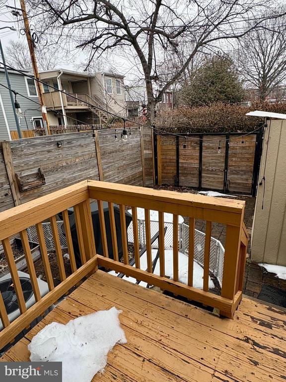 Building Photo - 1011 8th St NE