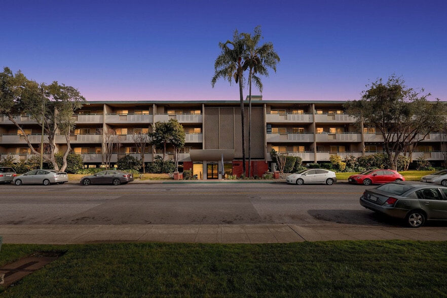 Building Photo - Fayette Arms Apartments