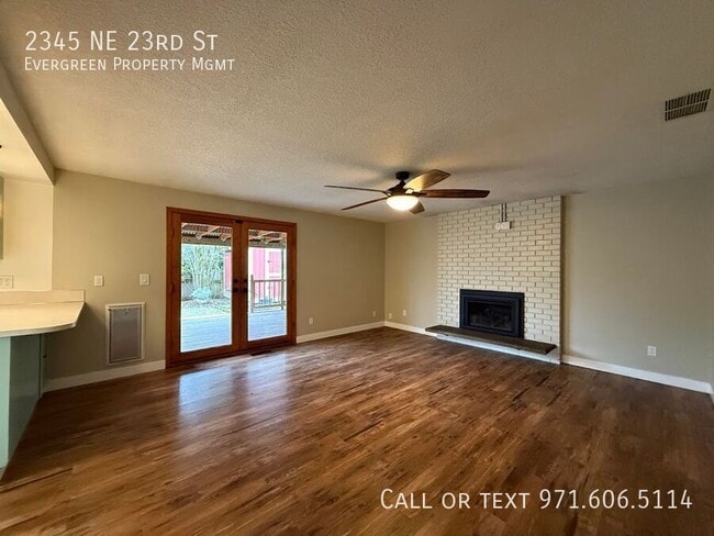 Building Photo - 2345 NE 23rd St