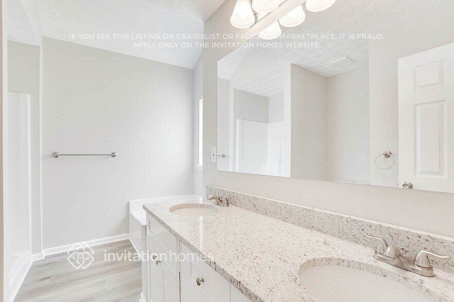 Building Photo - 4103 Lions Gate
