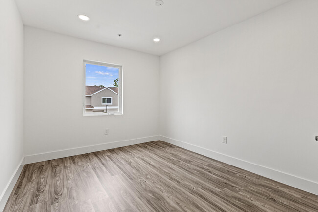 Building Photo - 4498 SW Port St Lucie Blvd