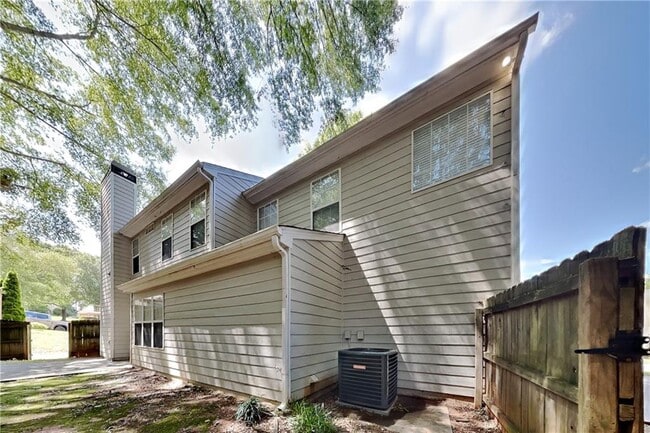 Building Photo - 4974 Abbotts Glen Trail NW