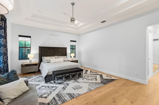 Building Photo - 17662 Cadena Dr