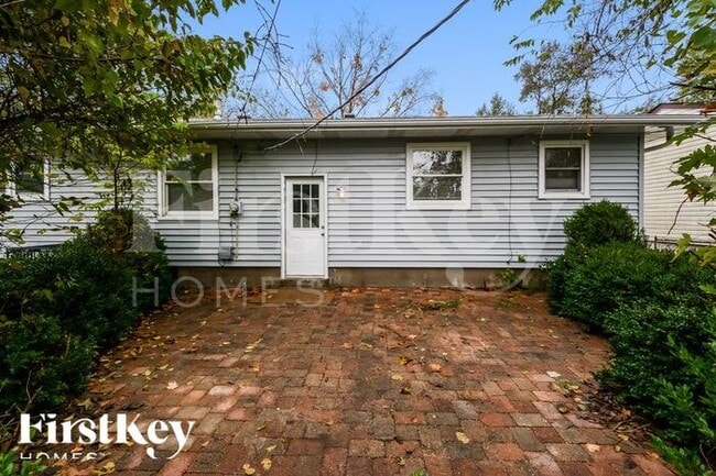 Building Photo - 2555 Patterson Rd
