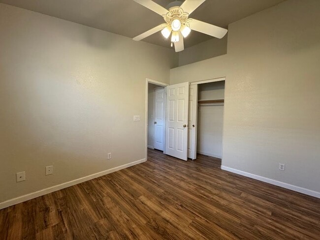 Building Photo - BEAUTIFUL 3 BEDROOM 2 BATHROOM HOME IN GOO...
