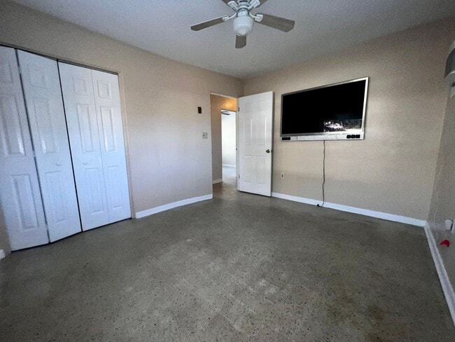 Building Photo - 8362 Cristobal Cir