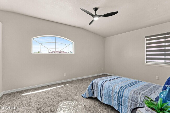 Building Photo - 3121 Tierra Paola Ln