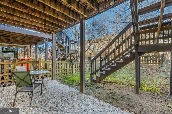 Building Photo - 27 Fiser Ln