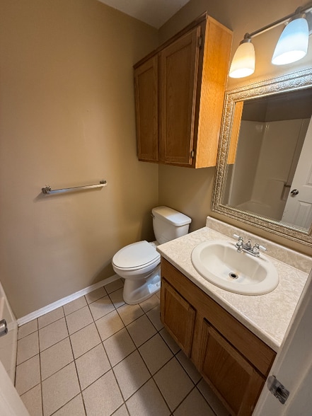 Building Photo - 305 Preston Dr