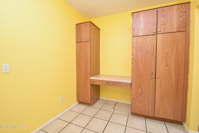 Building Photo - 3352 E Popinac Loop