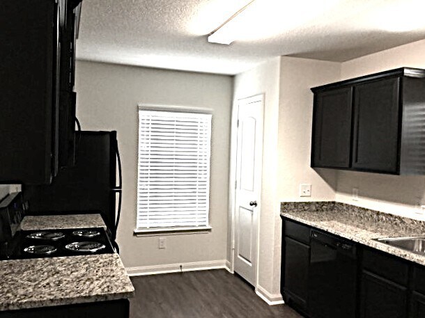 Building Photo - 7543 Bowdre