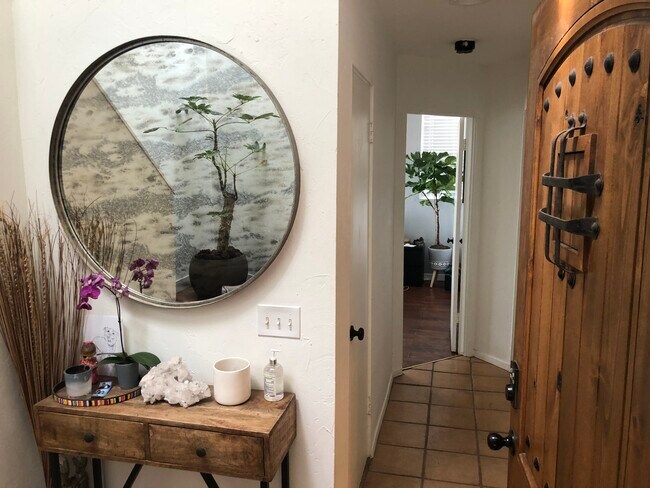 Walking in the Front Door - 29233 HEATHERCLIFF Rd