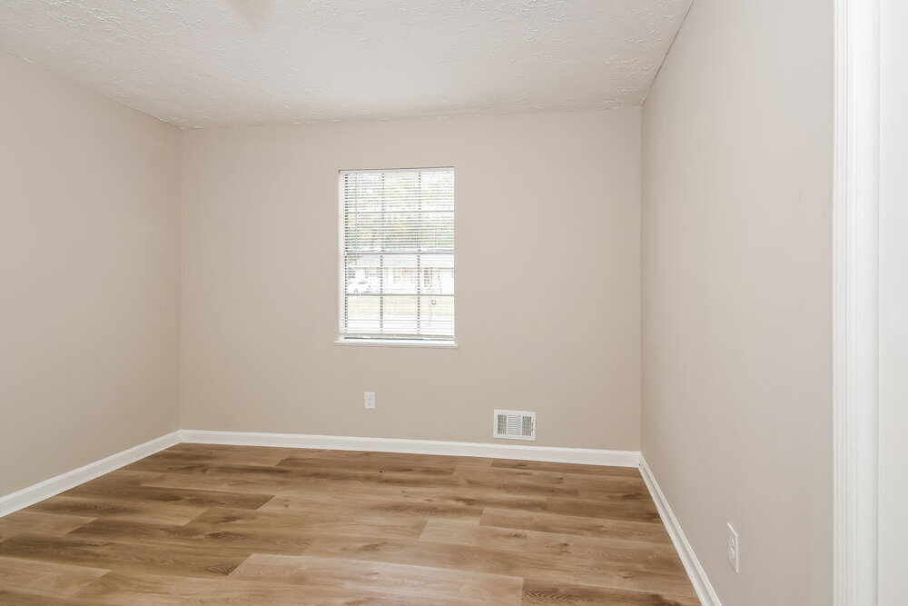 Building Photo - 6378 Valley Brook Dr