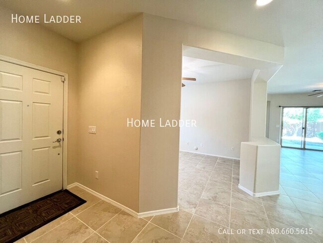 Building Photo - 2523 N Pecos Dr