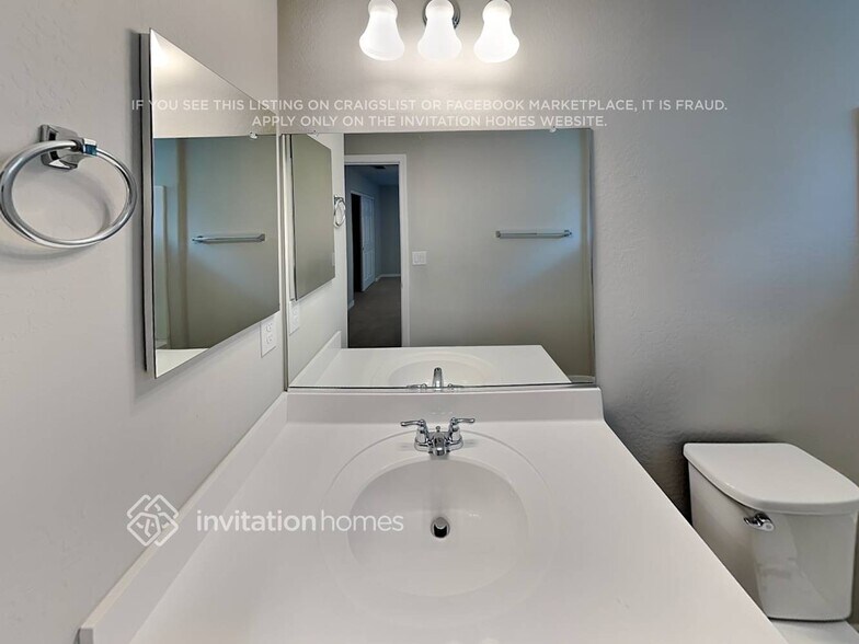 Building Photo - 19762 W Annika Dr