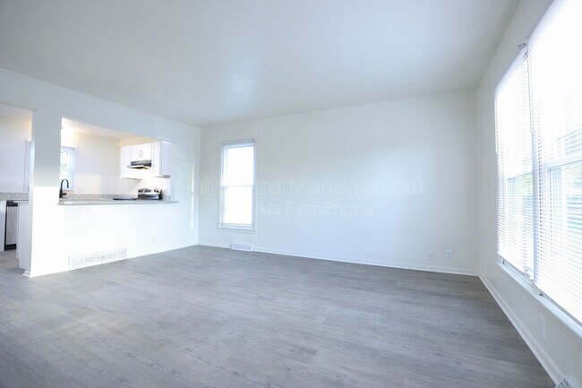 Building Photo - 5916 Camden Ave