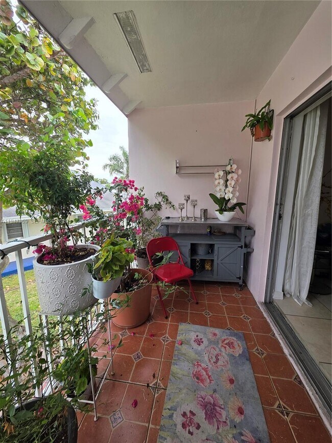 Building Photo - 7424 SW 82nd St