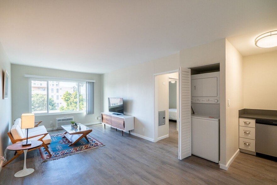 Interior Photo - The Harvard Hideaway