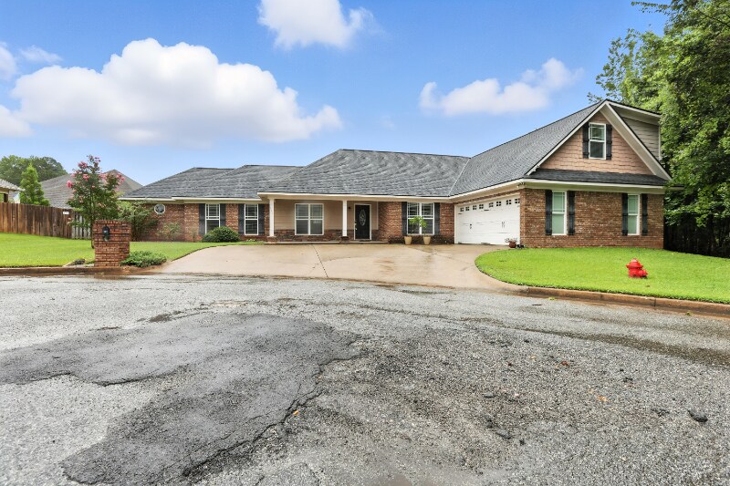 Building Photo - 131 Rock Ct
